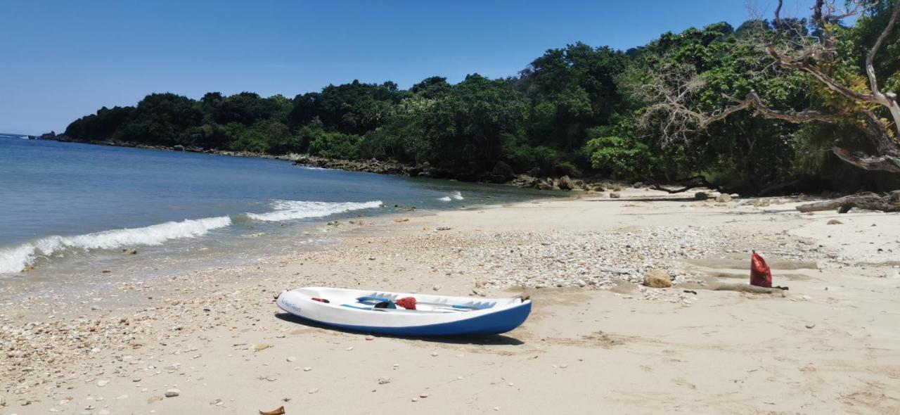 The Village Rua Beach Homestay Экстерьер фото