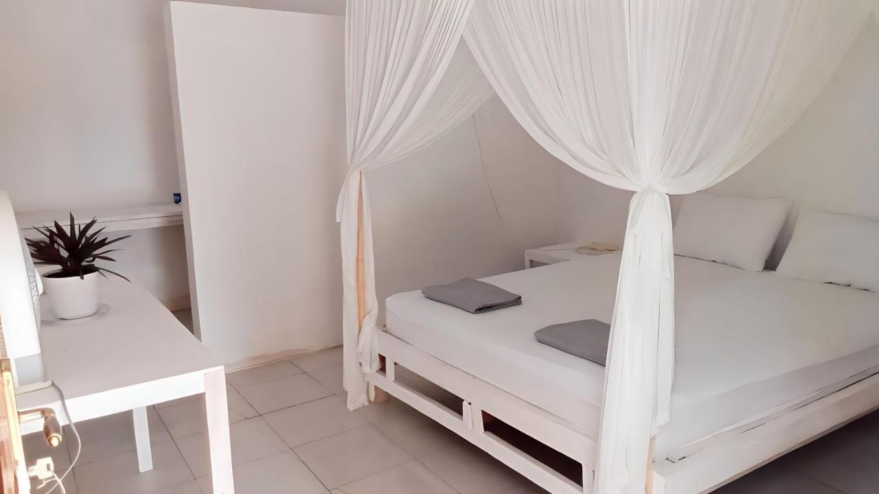 The Village Rua Beach Homestay Экстерьер фото