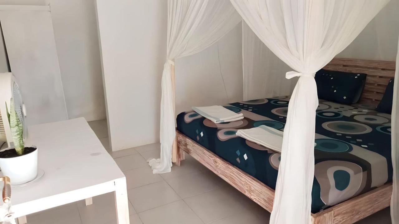 The Village Rua Beach Homestay Экстерьер фото