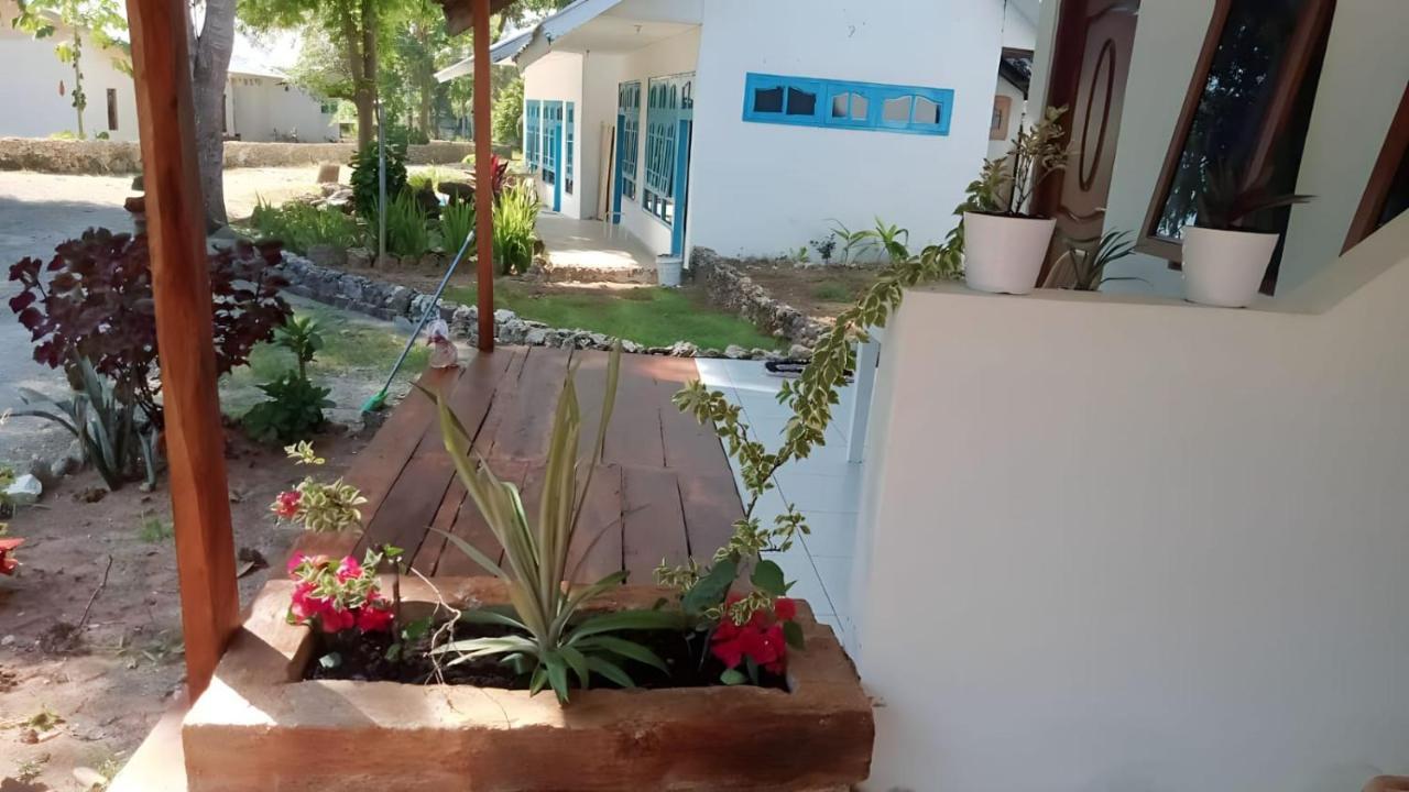 The Village Rua Beach Homestay Экстерьер фото