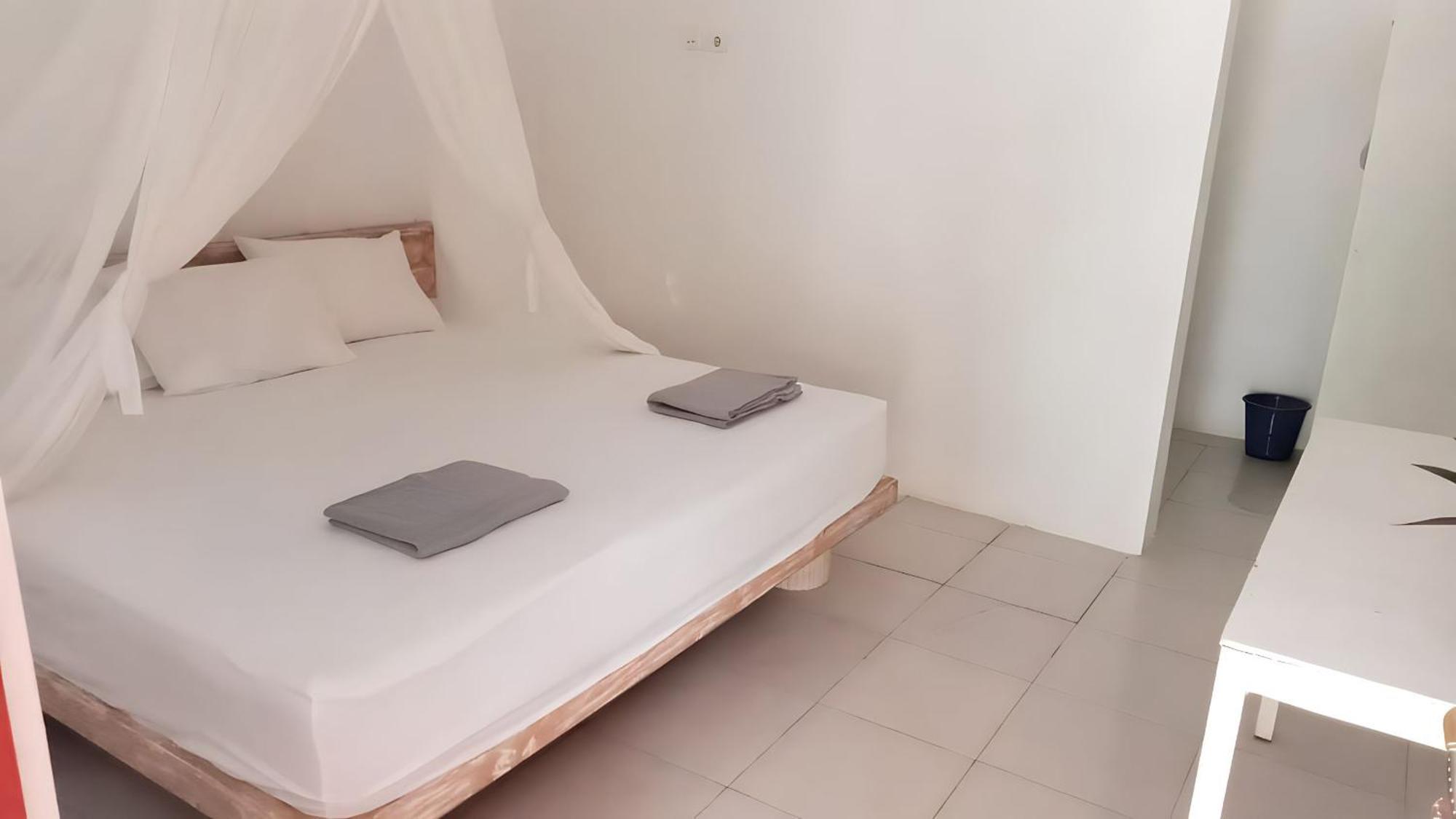 The Village Rua Beach Homestay Экстерьер фото